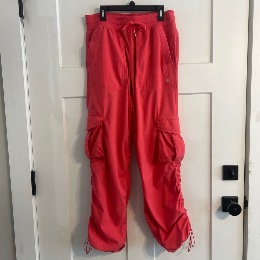 Lululemon Dance Studio Cargo Pant, Size Small, Could Size Down! 🩷🩷🩷
